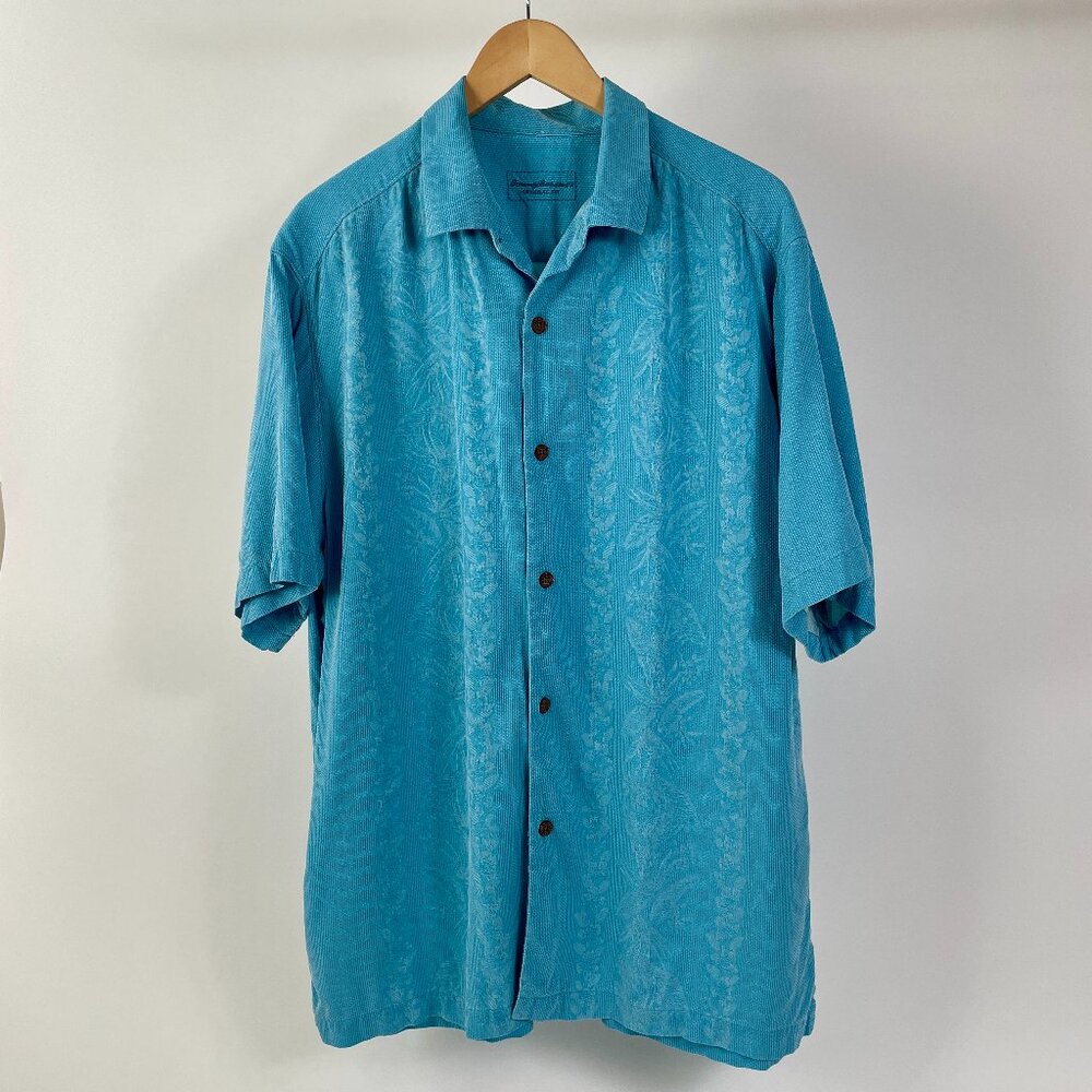Tommy Bahama Silk Camp Shirt Light Blue With Subtle Floral Print, Men’s Large